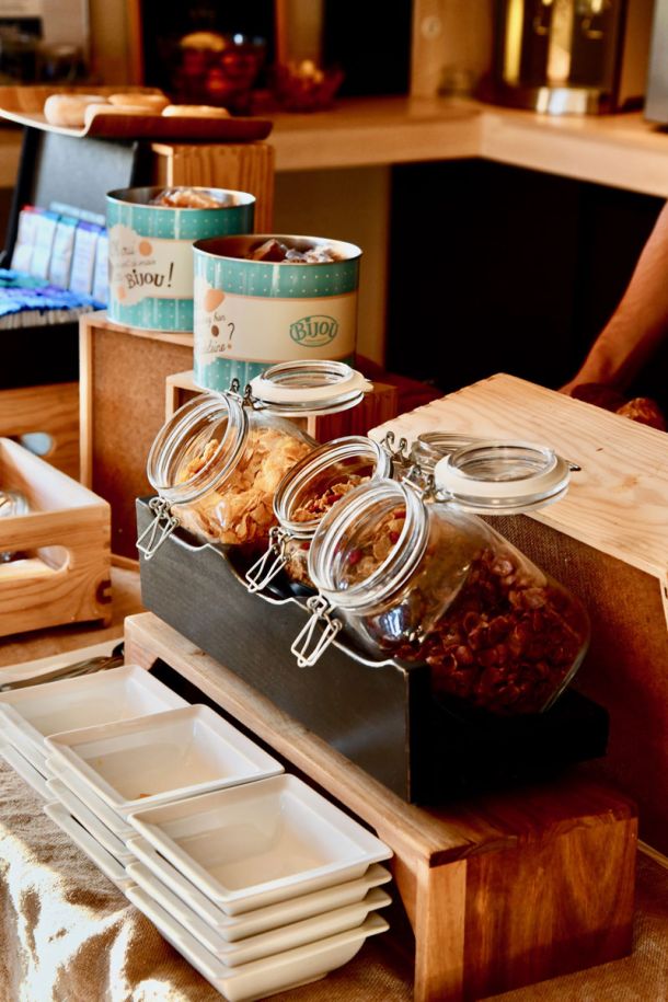 Petit-déjeuner de l'hôtel Kyriad Tours